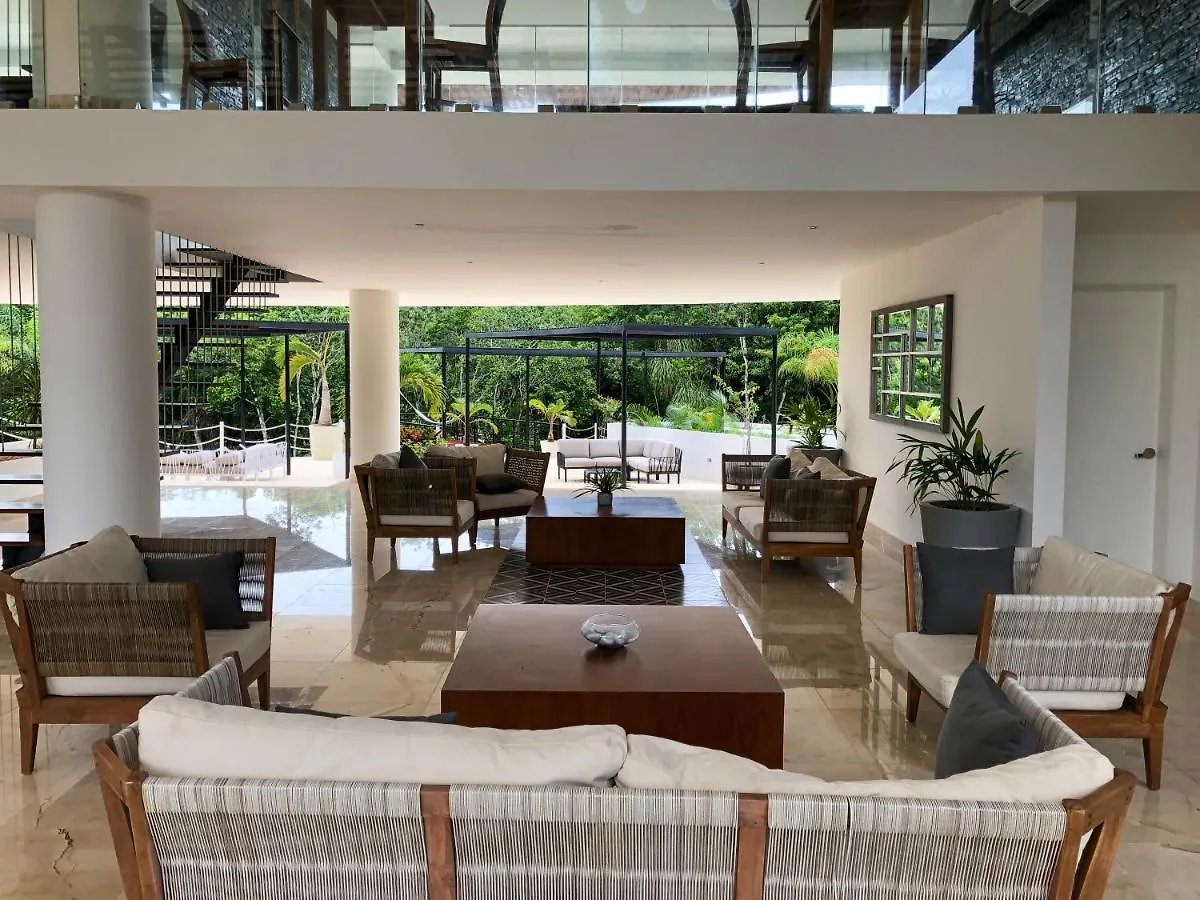 Pleasant Condo With Balcony And Superb Pool & Facilities Magical Location Akumal Mexico